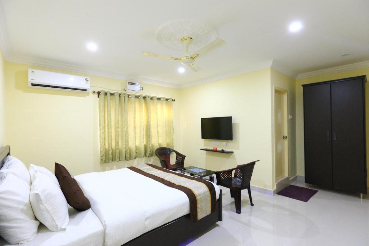 Saibala Lnn Hotel Chennai Exterior foto