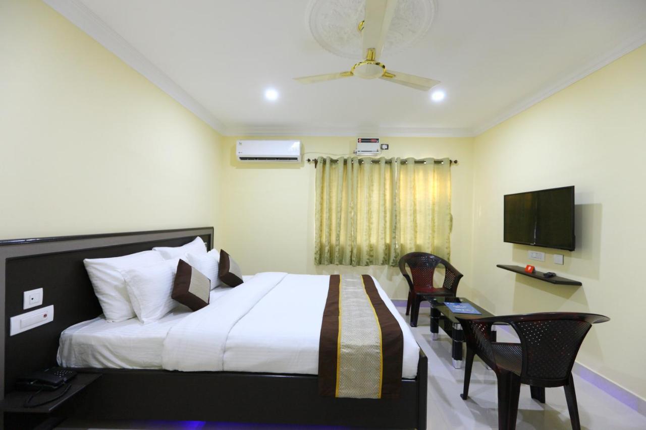 Saibala Lnn Hotel Chennai Exterior foto