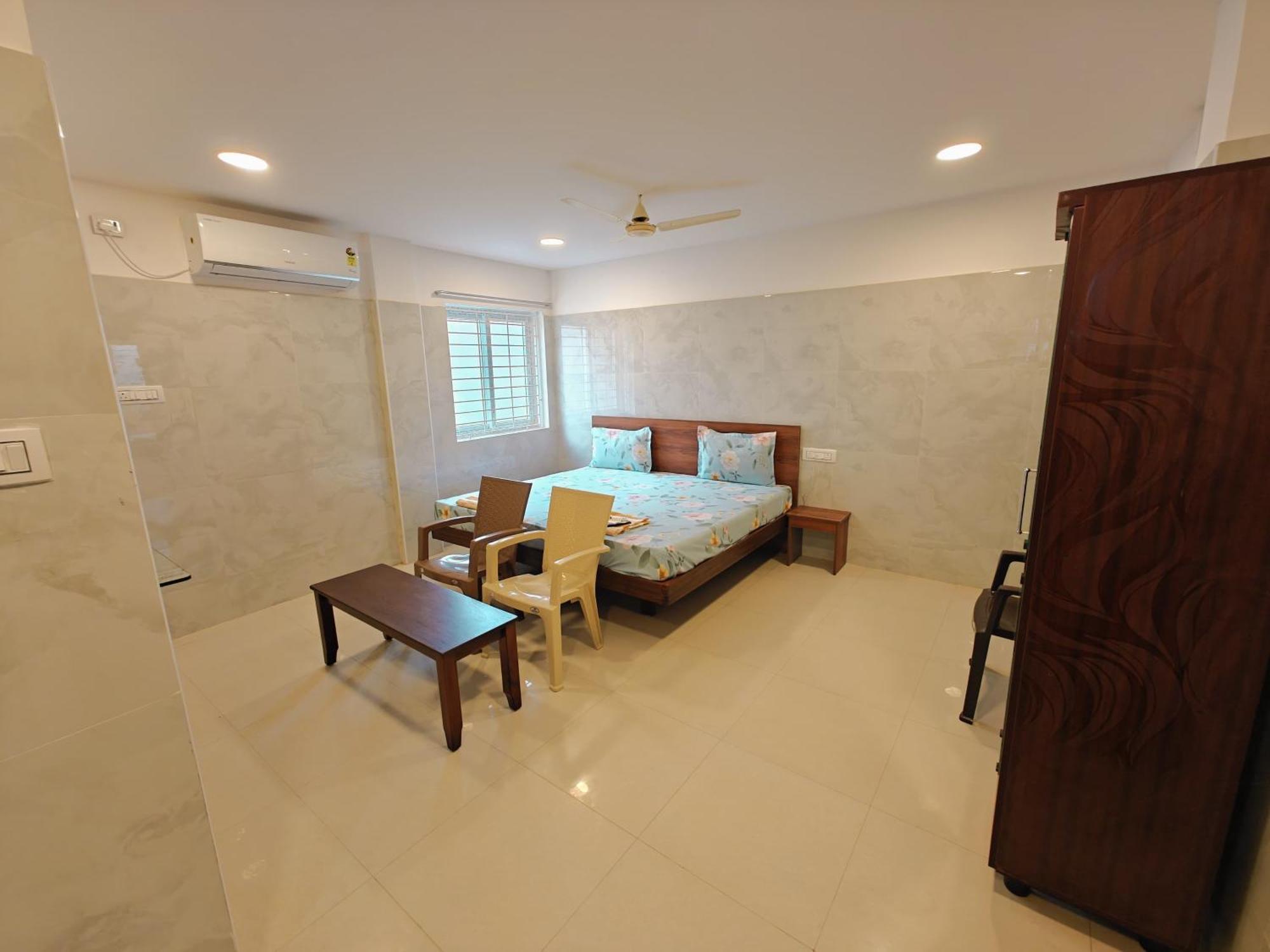 Saibala Lnn Hotel Chennai Exterior foto