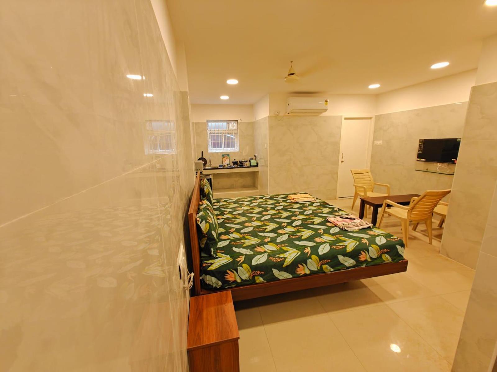Saibala Lnn Hotel Chennai Exterior foto
